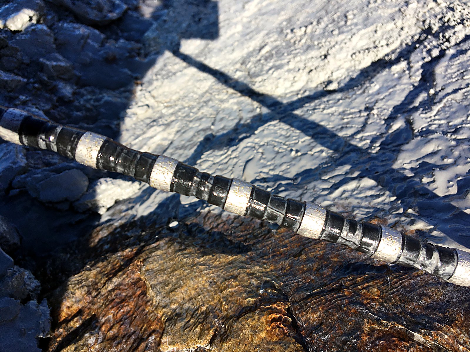 Granite quarry wire saw cutting