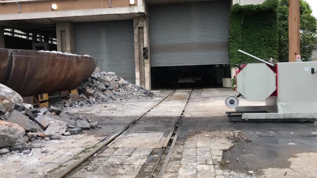 75kW Wire Saw Machine Cutting Solid Steel — Diamond Wire