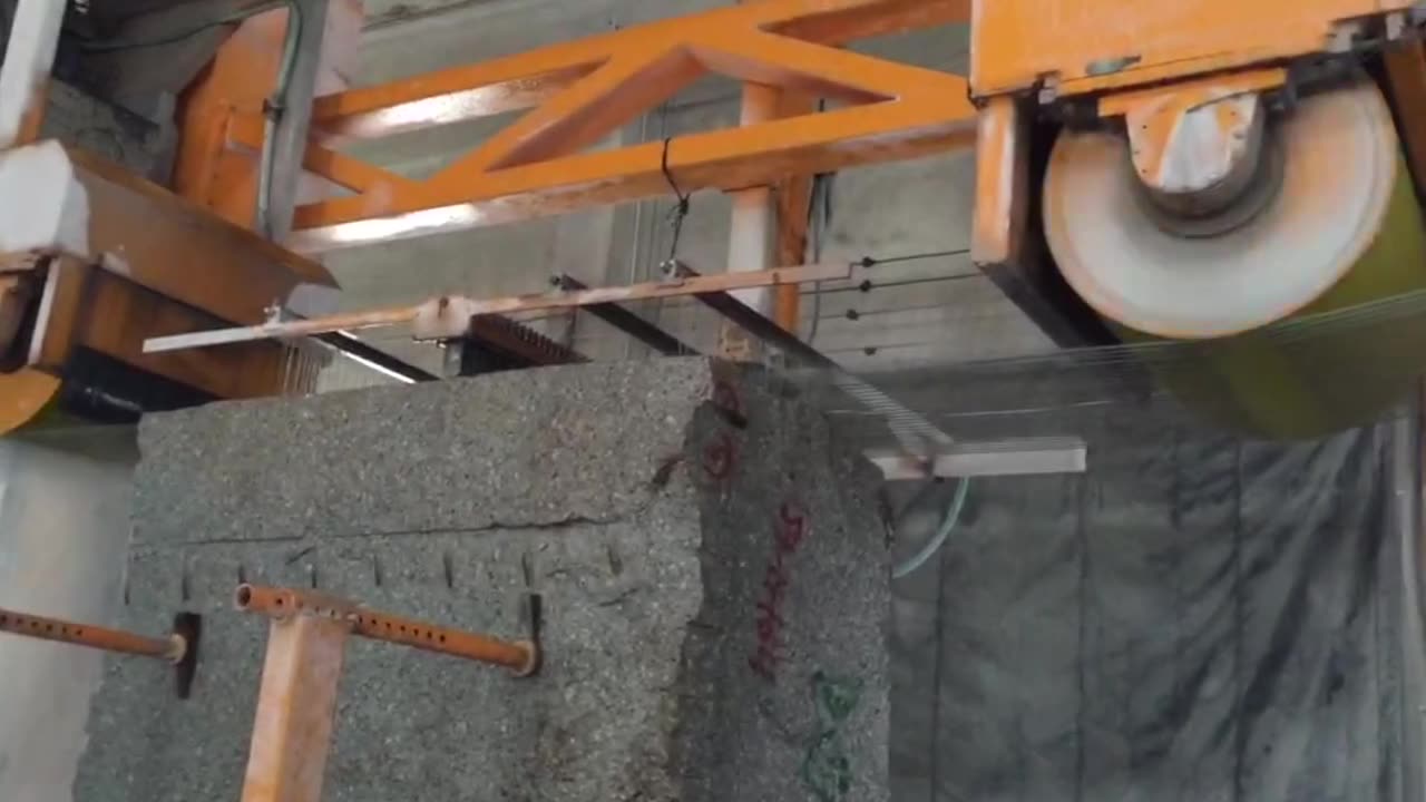 Multi Wire Saw Machine Cutting Granite Blocks